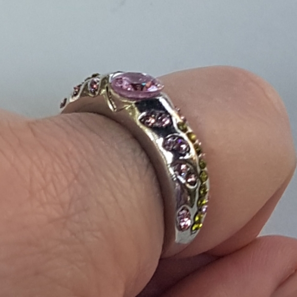 🌿 Pink Flower Buds Ring - Picture 6 of 8